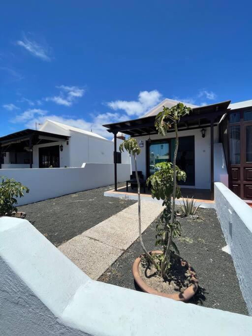 Casa Mesana Nuevo Apartamento En La Playa Con Aire Acondicionado 플라야 온다 외부 사진